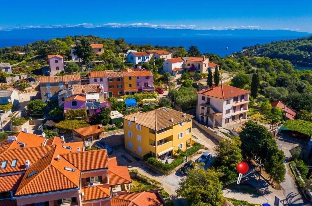 Bozena Leilighet Mali Lošinj Eksteriør bilde